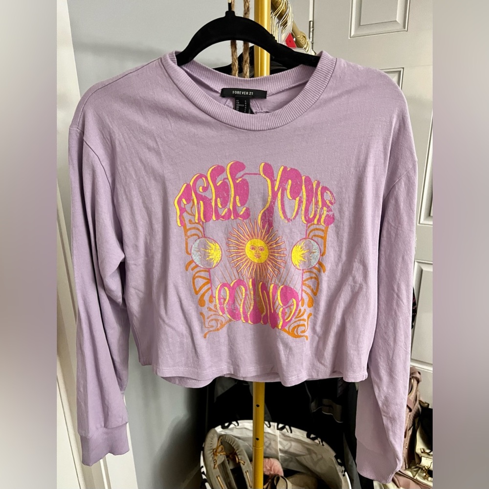 💜New💜 Forever 21 Long Sleeve T-shirt